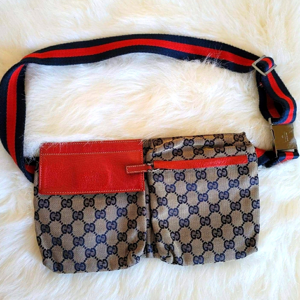 ***SOLD*** 💯 Authentic Gucci Fanny Pack